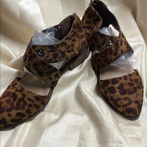 Mata Leopard Print Women's Dress Flats